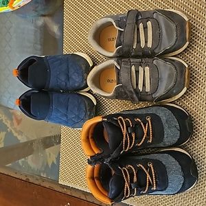 Old Navy boys shoes bundle 2- 8 & 1- 9